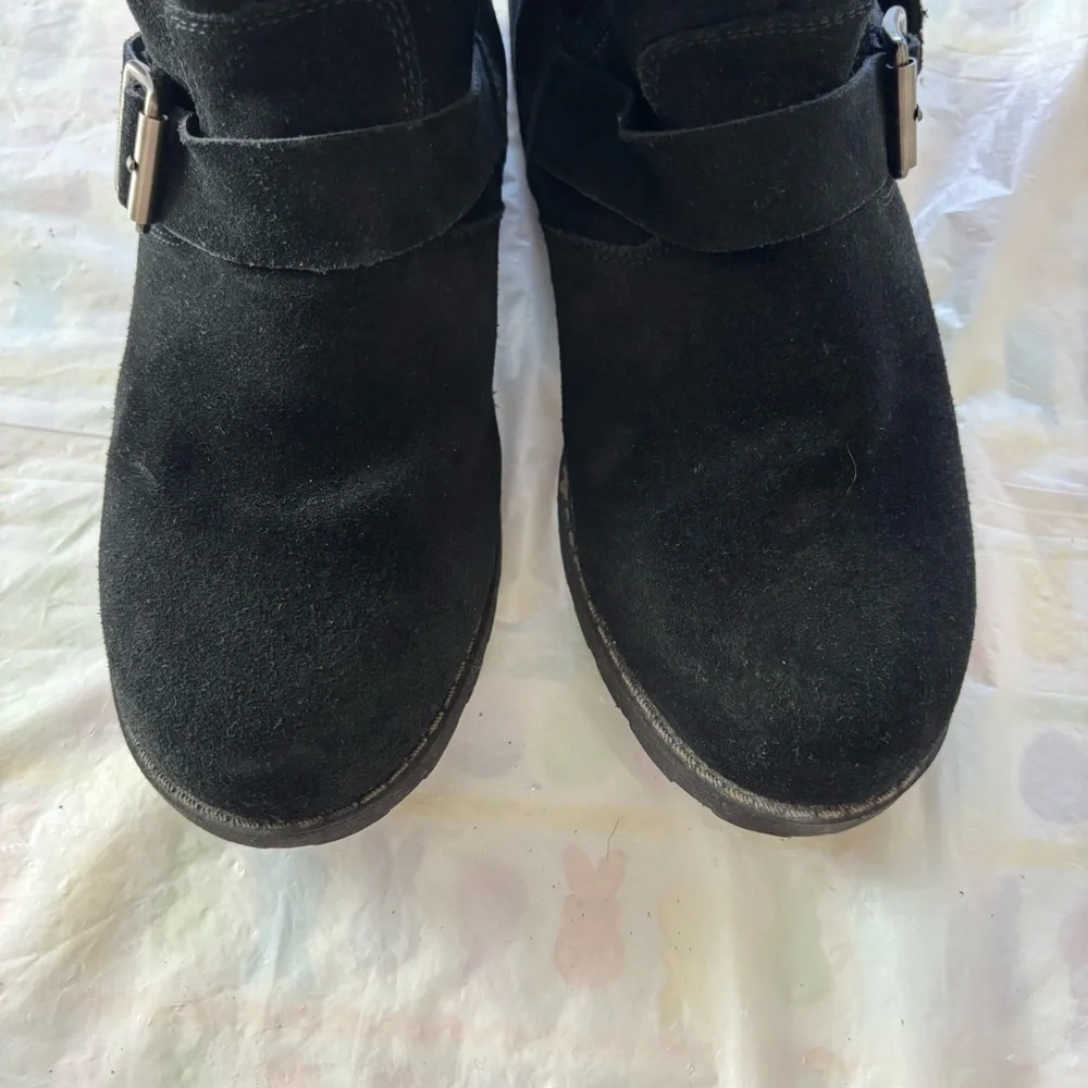London Fog Nikki Cozy Winter Black Boots Berber lined. SZ 7 M Worn 1X Indoors